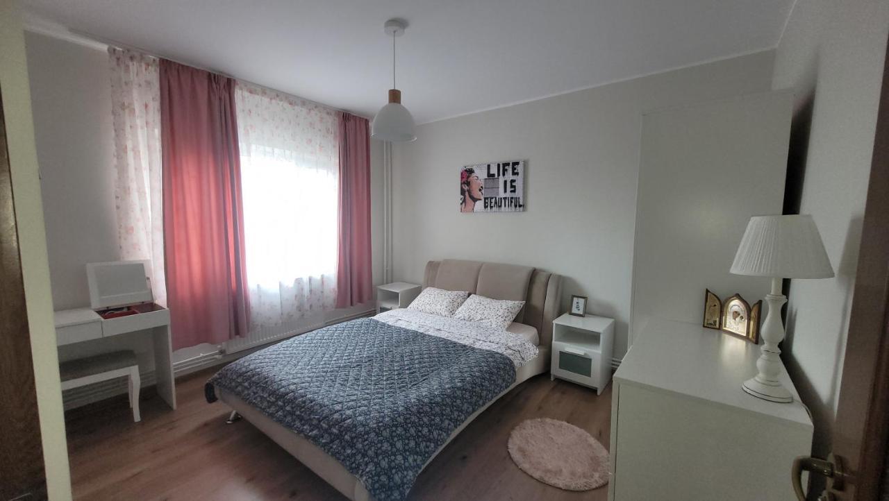 Apartamento Apartament Central Iasi Exterior foto